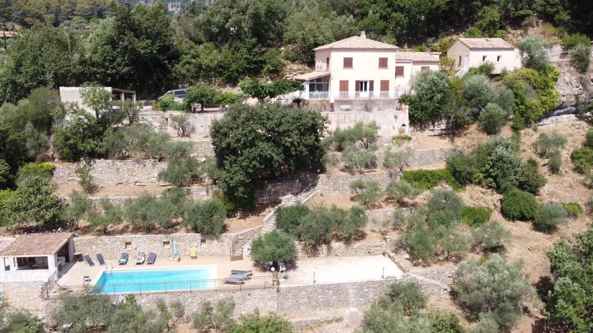 Belgentier Villa | Large villa Magnificent swimming pool Breathtaking view Change of scenery guaranteed