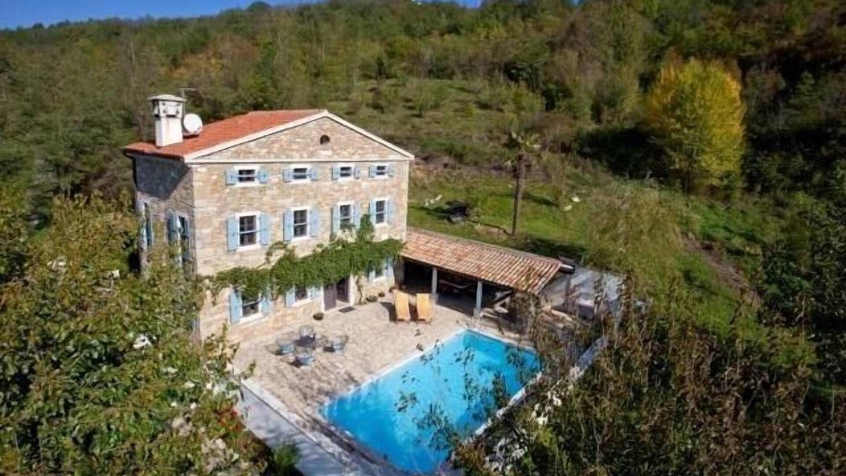 Sveti Bartol Villa | Large Villa, with Pool, home Cinema, 25 min. from Beach. Private EV charging