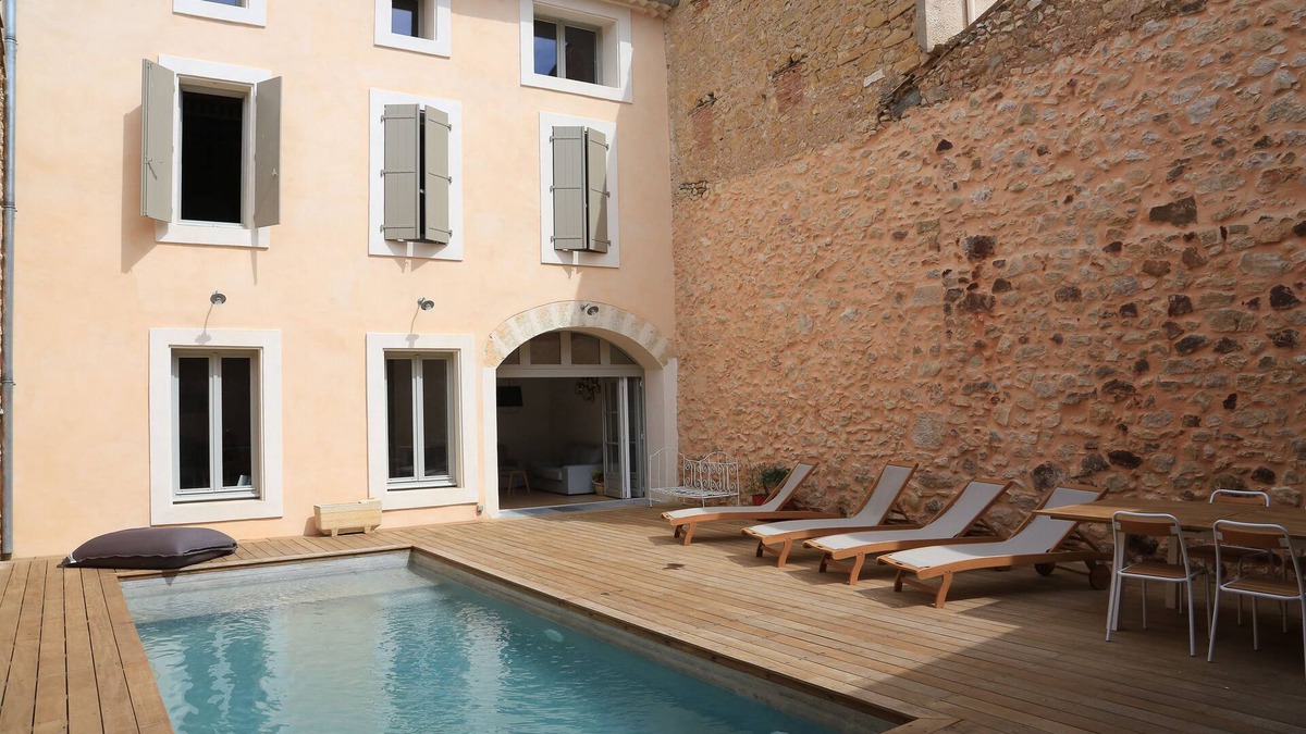 Quarante House | Large Village House with swimming pool in Quarante, between sea and scrubland