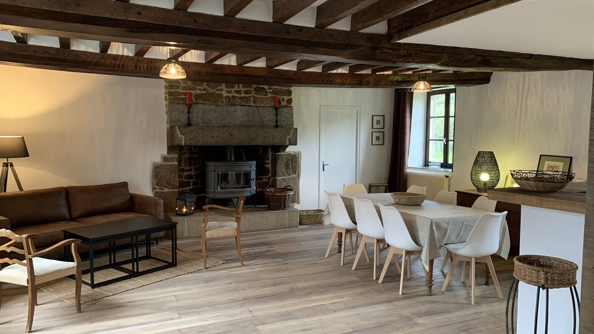 Joue-du-Bois Cottage | Large, warm and quiet country house