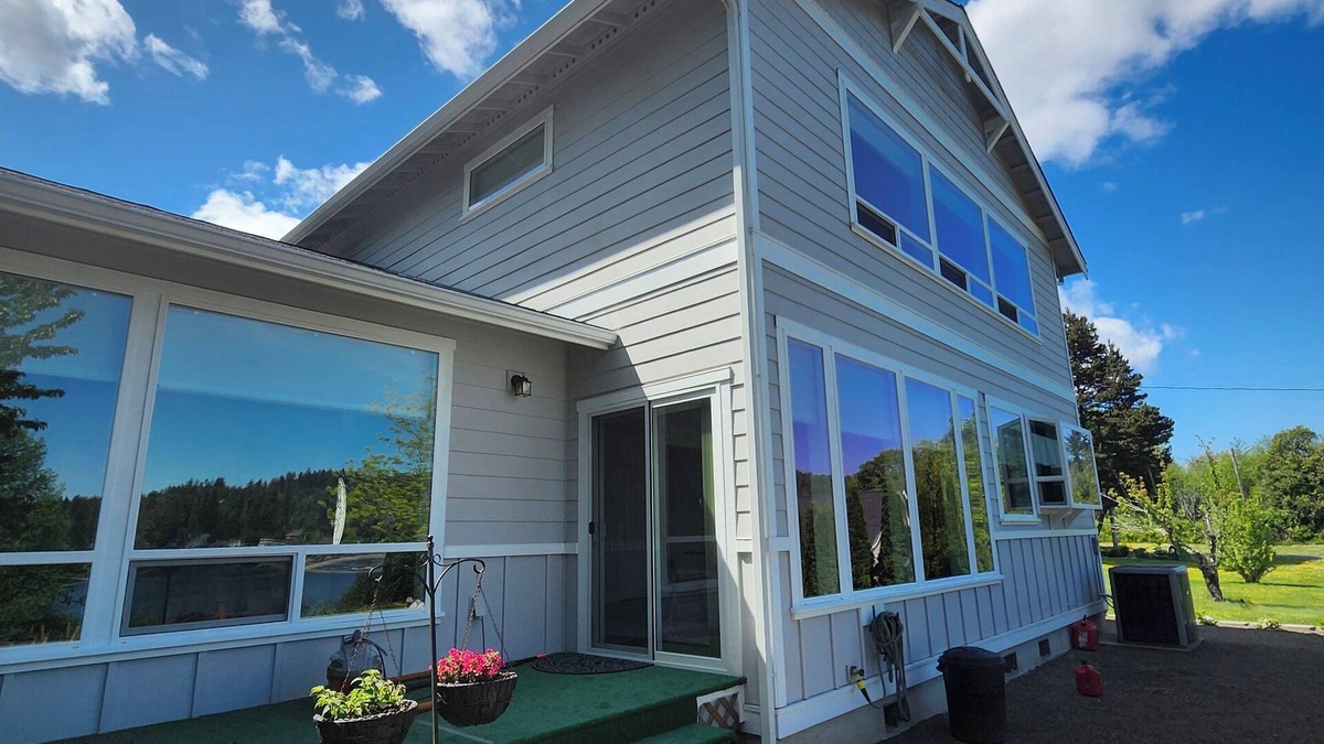 Port Ludlow House | Large waterfront home. Close to Hood Canal bridge and several tourist towns!