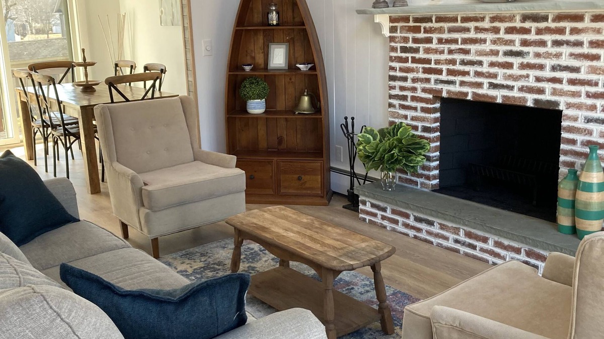 Weekapaug House | Large Winnapaug Pond Beach House