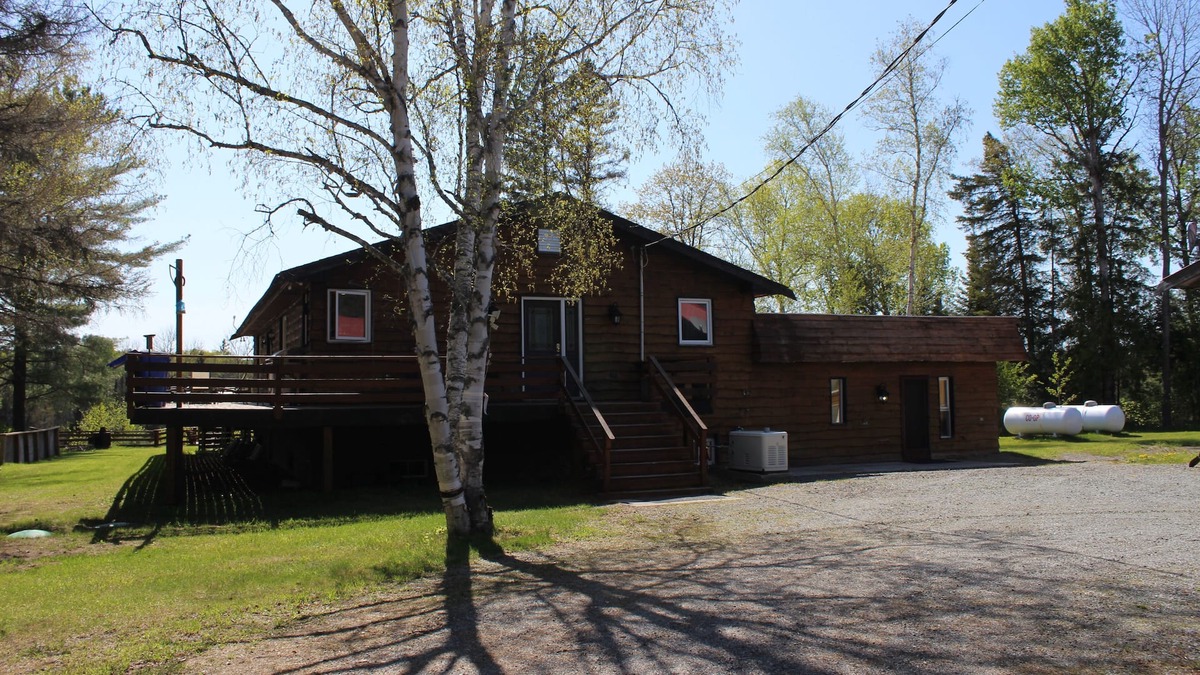 West Nipissing Cabin | Large Wrap Around Multi Level Deck