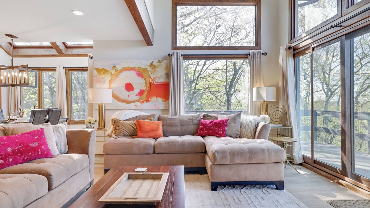 Tannersville House | Largest Modern Luxury Townhome, on the TOP of Camelback Mountain, Poconos, PA