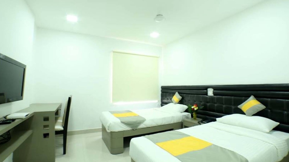 Madhapur Bed & Breakfast | Lariviera falcon nest in Madhapur