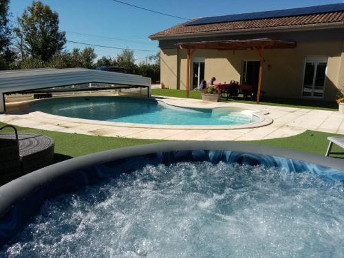 Lilhac Bed & Breakfast | Laroclya