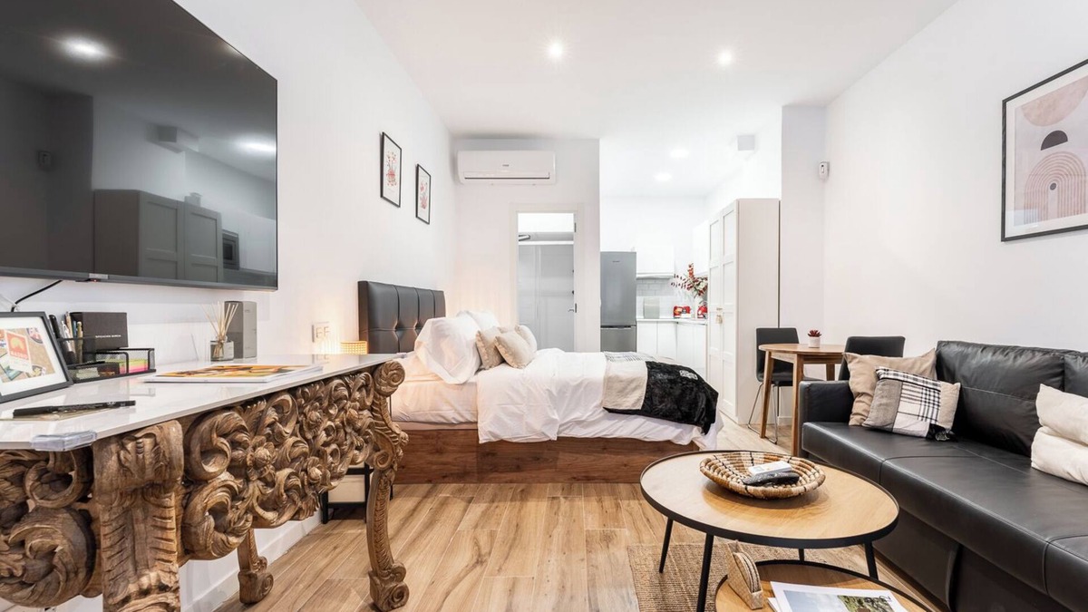 Almendrales Apartment | "Las Damas de Madrid 10 minutes from downtown"