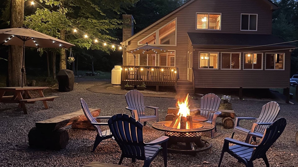 Pocono Lake House | Las Hideaway in Arrowhead Lake Community-Pet friendly/GOLF CART/AC/No extra fees