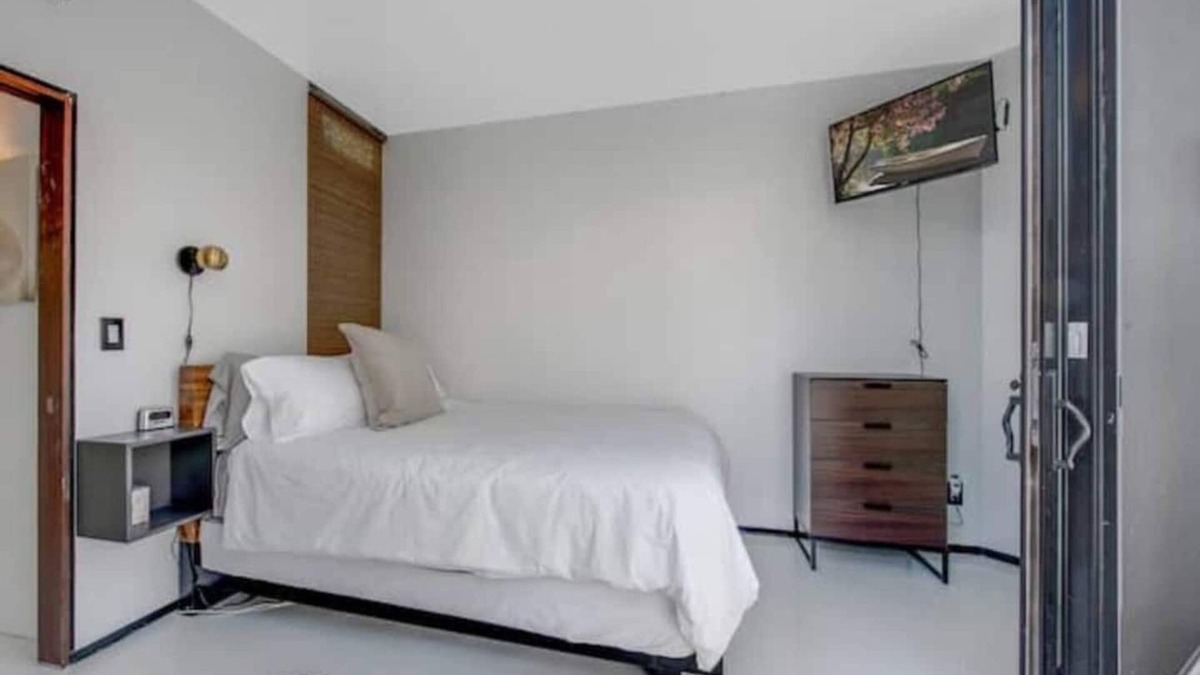 Colee Hammock Apartment | Las Olas Hammocks Unit 2 By PMI