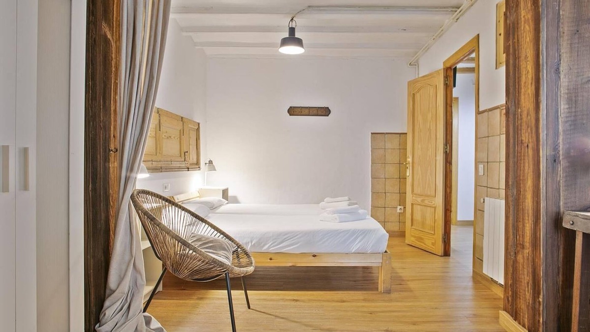 El Raval Apartment | Las Ramblas, comfort in BCN for 8 persons