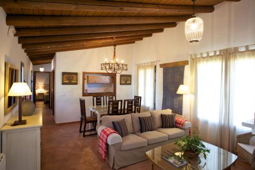 Higuera de la Sierra House | Las Tobas
