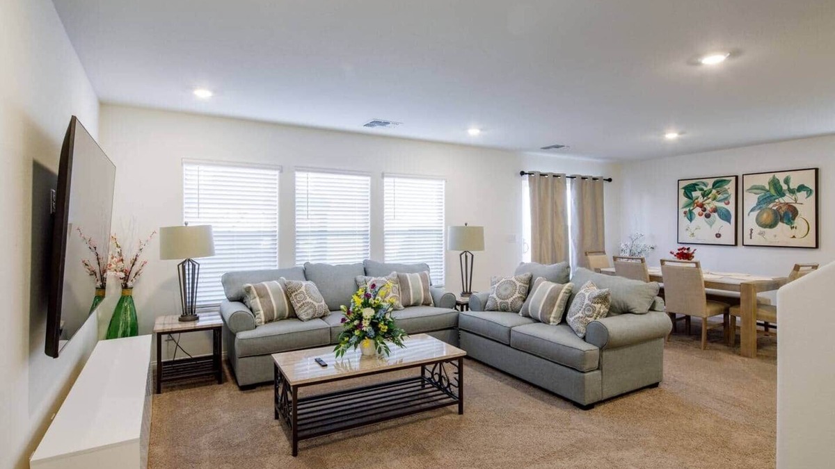 Arden House | Las Vegas Warm Family Home Stay 3 Bedroom