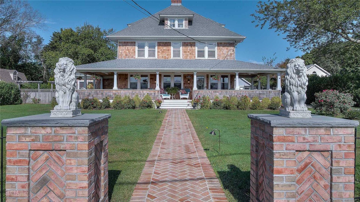 Jamesport Other | Last minute availability for August. Classic with Salt-Water Pool and Hot Tub