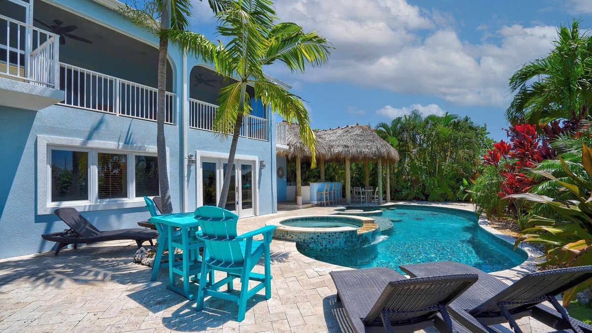 Marathon House | LAST MINUTE SUMMER DEALS, PRIVATE OASIS! Vacation Home with a place for Everyone