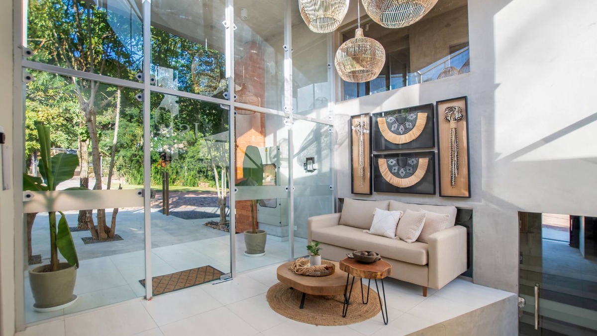 San Bernardino Apartment | Lasuiza Suites