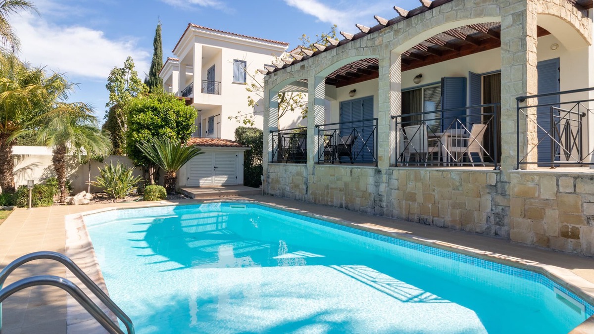 Neo Chorio Villa | Latchi Beach - Gated 3 Bed Villa - 200m to Blue Flag Beach - Private Pool - Wifi
