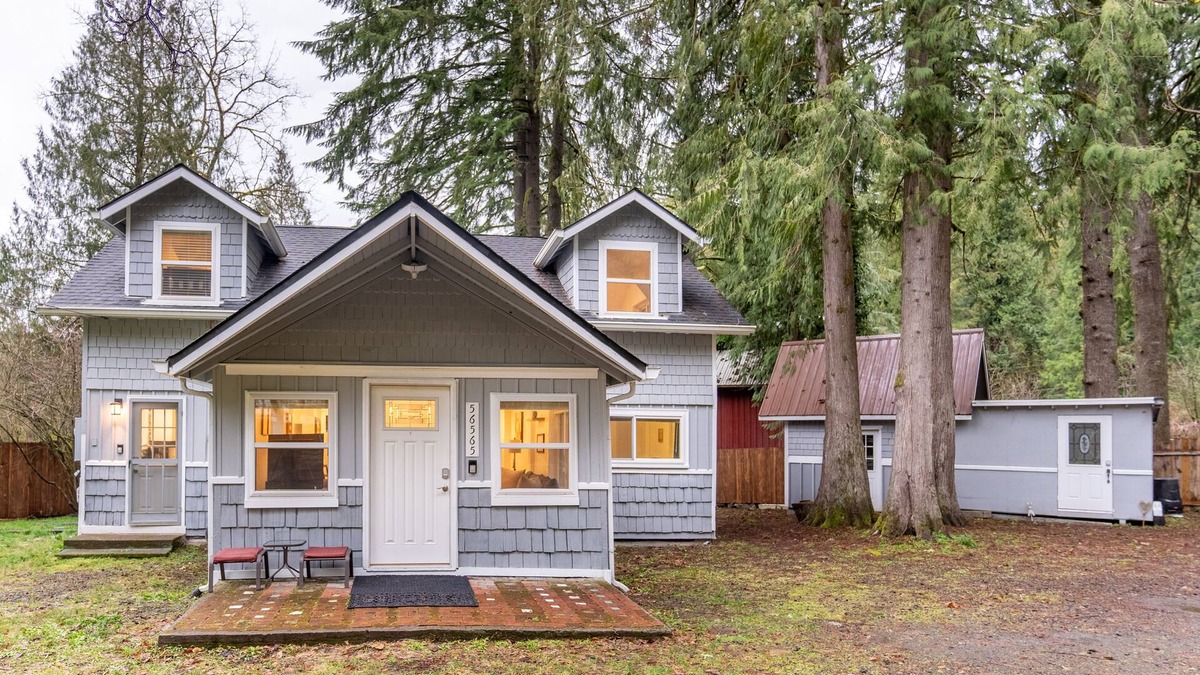Marmot House | Late summer biking, skiing, and hiking! Family fun near Mt Hood!