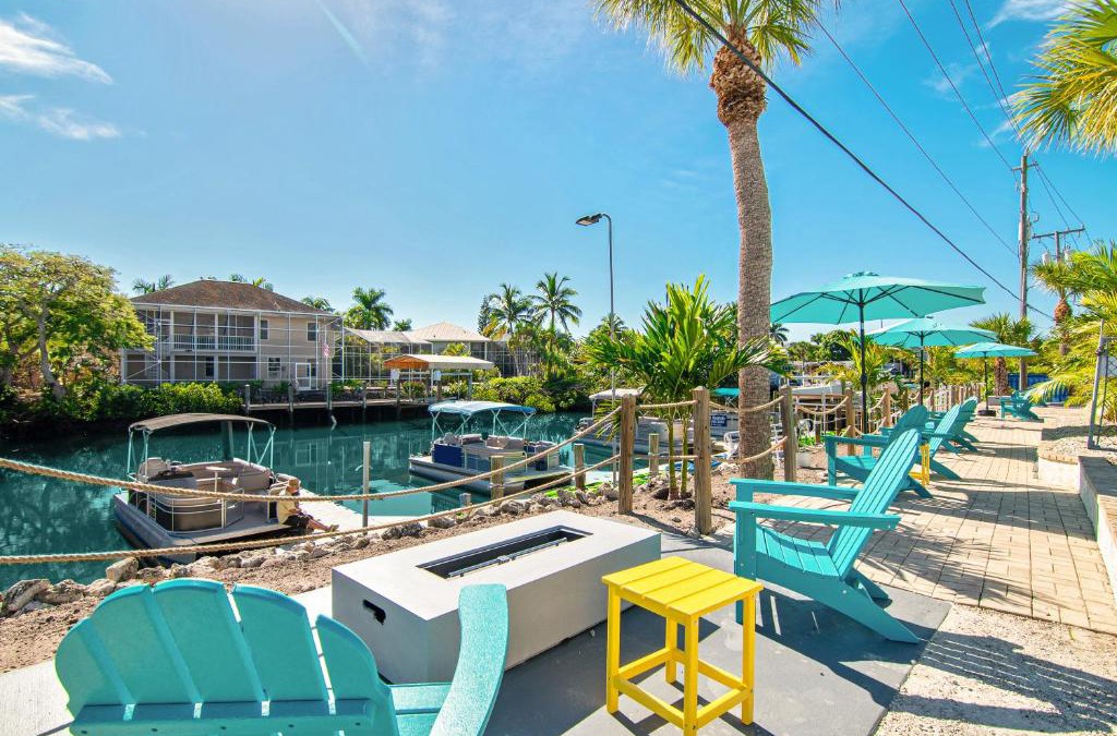 Fort Myers Beach Hotel | Latitude 26 Waterfront Resort and Marina