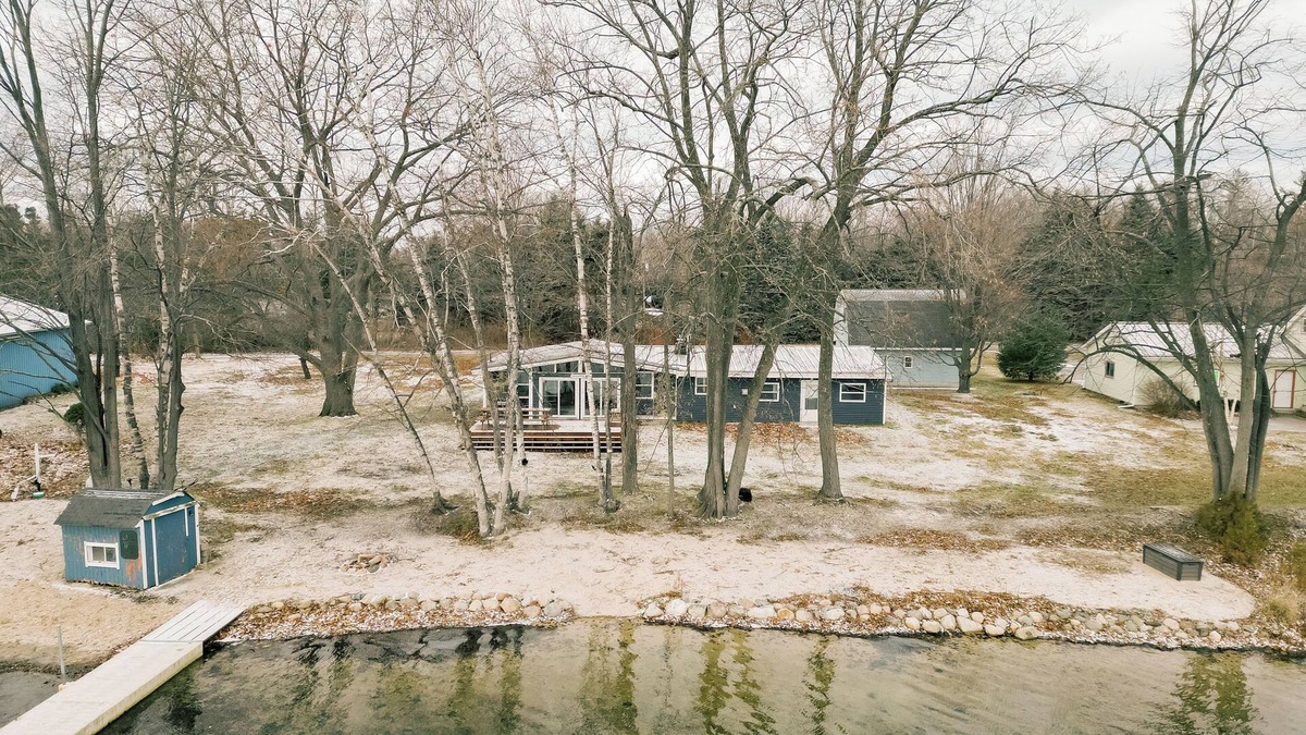 Elk Rapids House | Latitude Adjustment in Elk Rapids