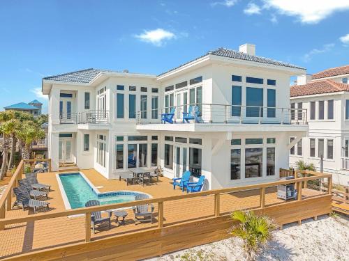 Crystal Beach House | Latitudes