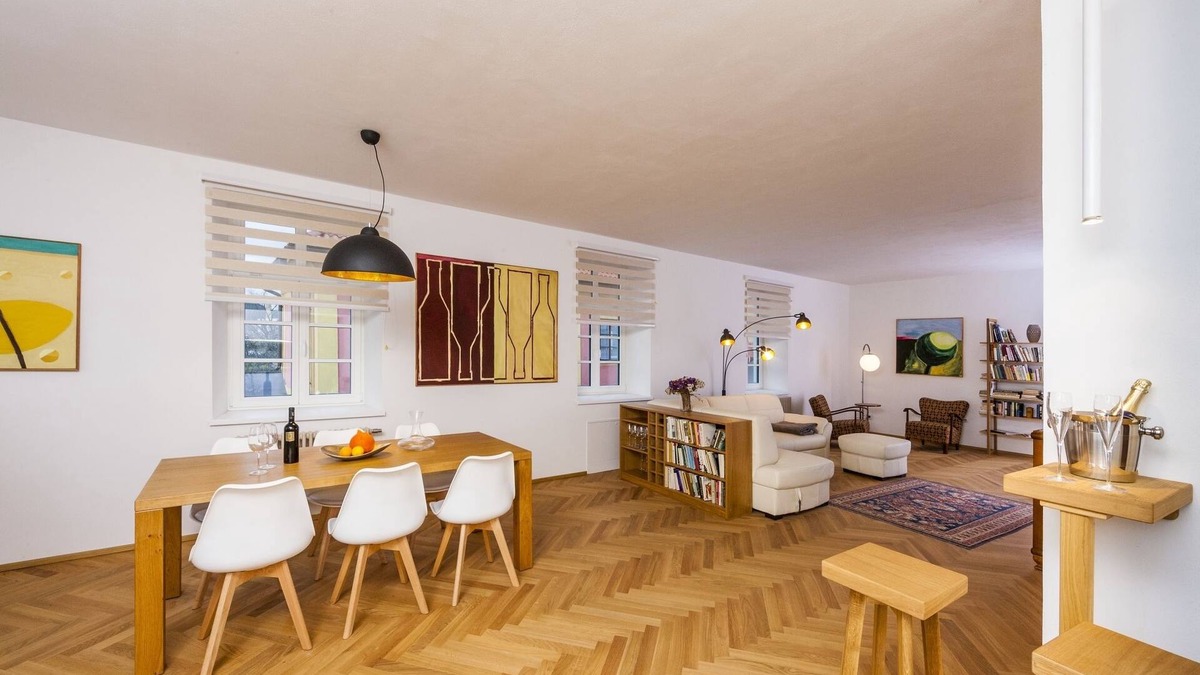 Cesky Krumlov Apartment | Latron 98