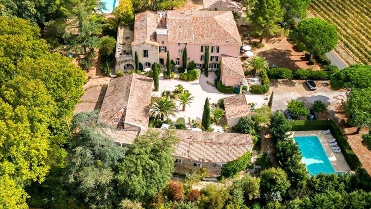 Tourbes Apartment | Laudes Prieuré Saint Martial Historic ambience between the sea and the Cévennes