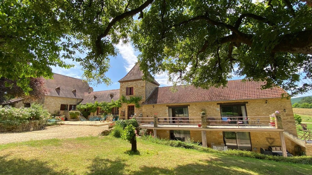 Berbiguieres House | Laugerie Basse Gites, Lavende Gite with heated pool