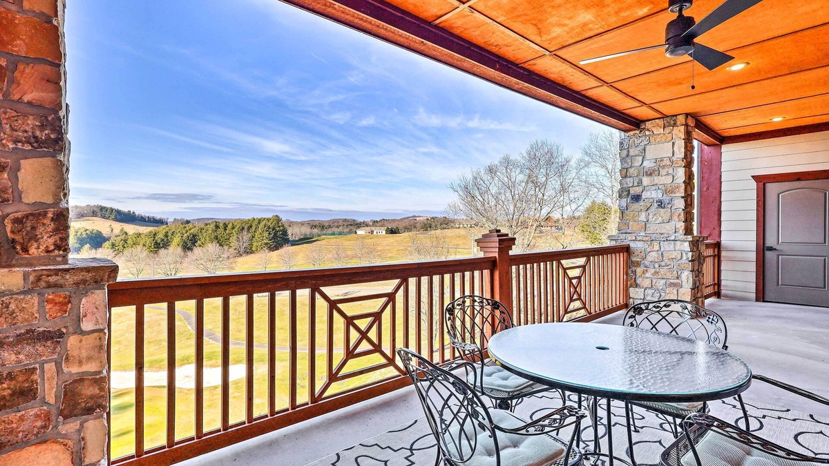 Laurel Fork Condo | Laurel Fork Condo on Olde Mill Golf Course!