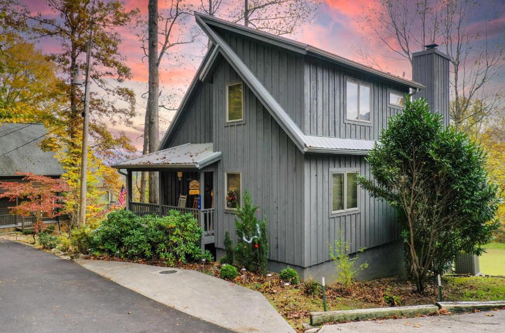 Townsend Ski Chalet | Laurel Lodge At Last