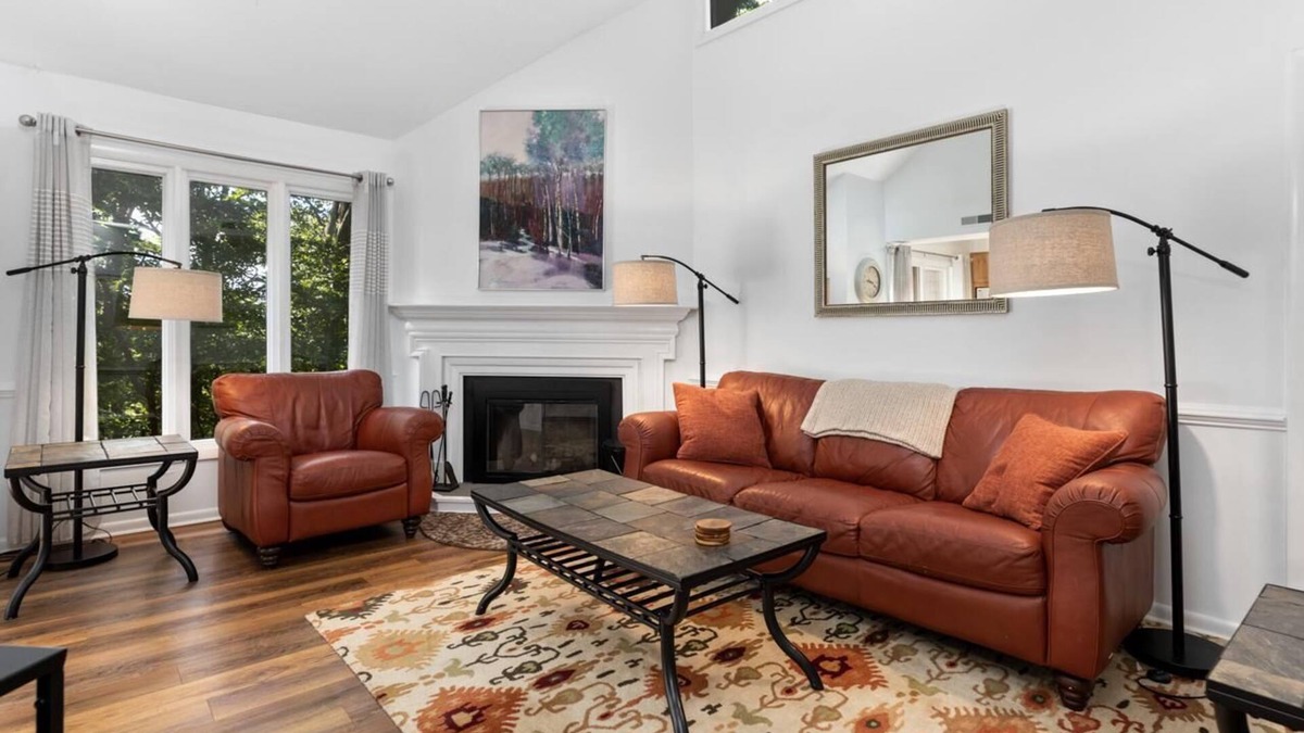 Wintergreen Condo | Laurelwood 25 with Wintergreen Advantage