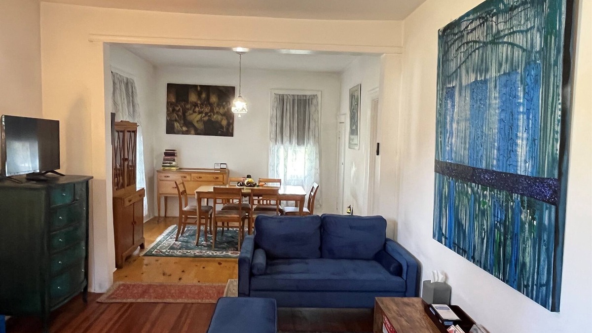 Laurens House | Laurens Manor - Charming 4 bedroom in the quaint Village of Laurens