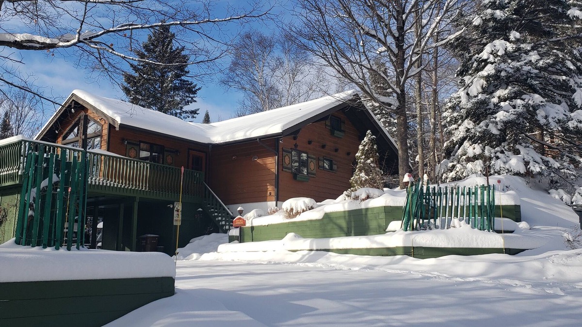 Val David Ski Chalet | Laurentian Chalet