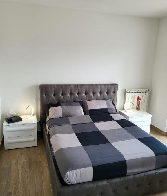 Centro Giano Apartment | LAURENTINA CECCHIGNOLA EUR