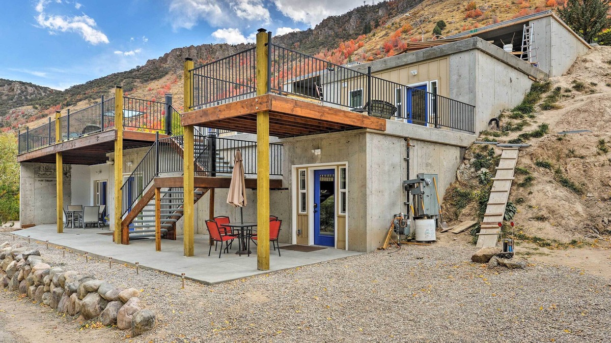 Lava Hot Springs Apartment | Lava Hot Springs Studio - Walk to Portneuf River!