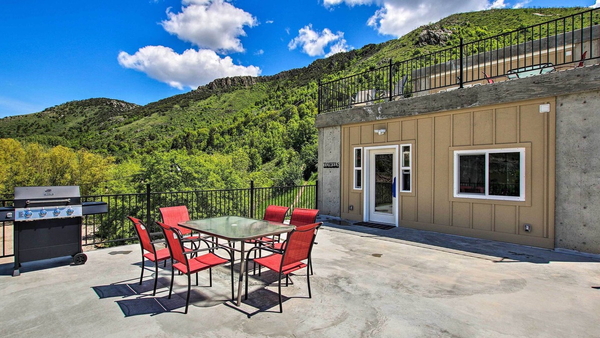 Lava Hot Springs Apartment | Lava Hot Springs Studio 4-Min Walk to Pools!