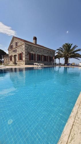 Seferihisar Hotel | Lavantalı Konak Otel Restoran
