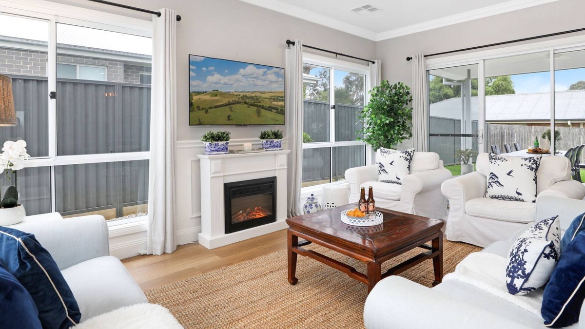 Moss Vale House | Lavender Haze – serene luxe retreat