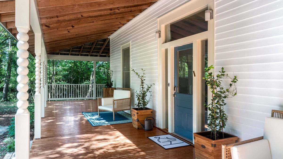 Athens Bed & Breakfast | Lavender Hill Bed & Breakfast