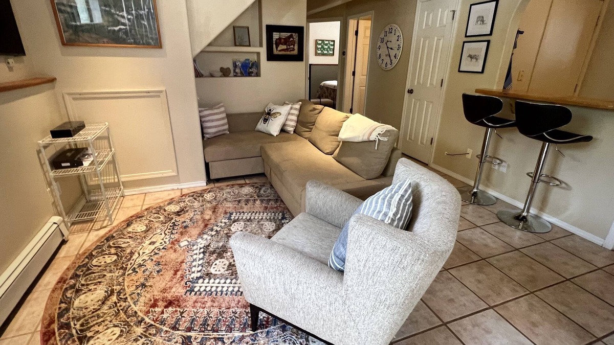 Durango House | Lavender on the Farm ~ Cozy 2BR 1BA near Durango