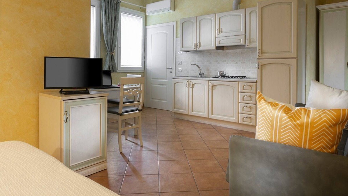 Scandiano Apartment | Lavender Studio