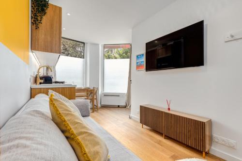 Gambetta Apartment | Lavie Maison Hot Tub Seaside Studio