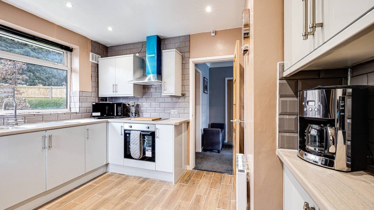 Birkenhead House | Lavish 2BR Bungalow Retreat in Birkenhead