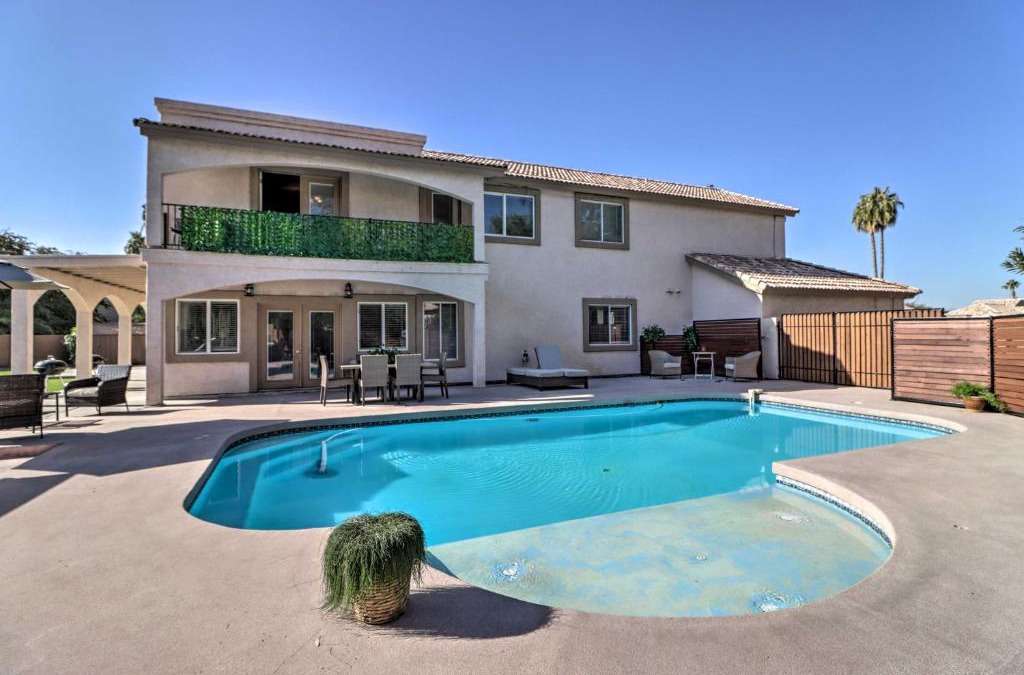 Las Vistas House | Lavish Family Escape with Game Room in Avondale!