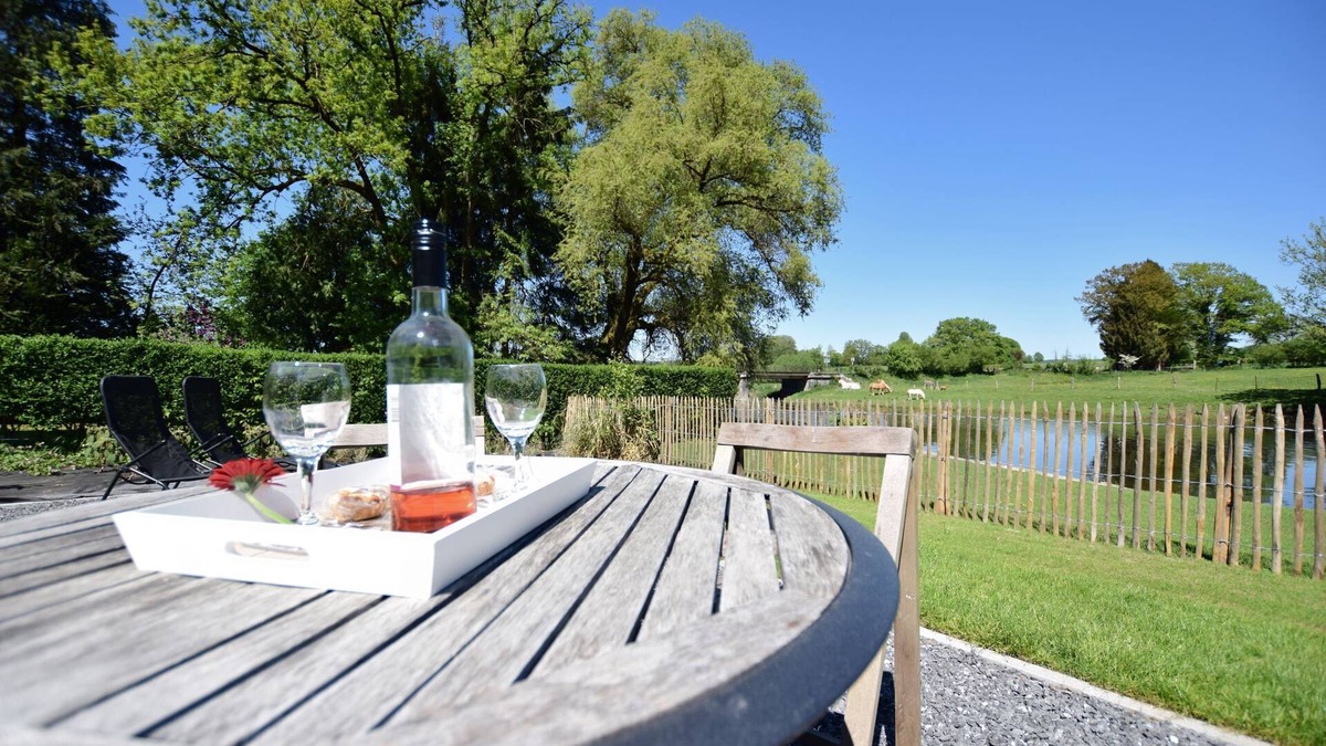 Florenville House | Lavish Holiday Home in Chassepierre with Terrace