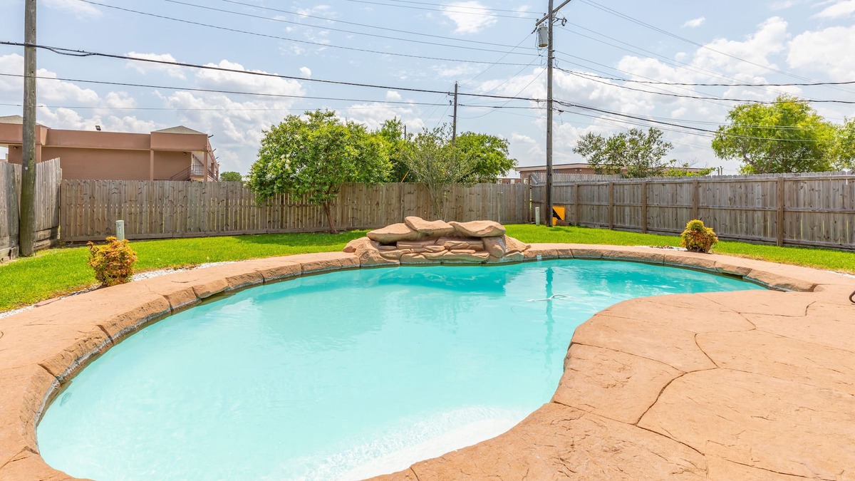 Nederland House | Lavish Living on 37 W/Private Pool - Heated Pool Optional