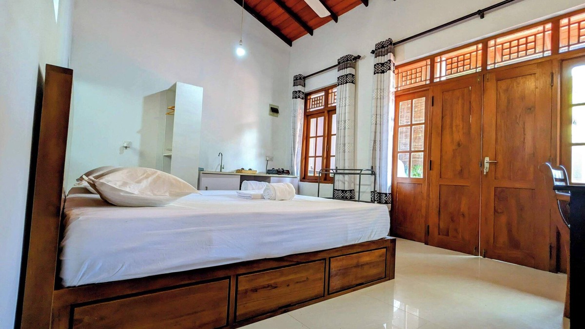Dickwella House | Lavish Lodge, Tangalle - Work From Anywhere Haven!