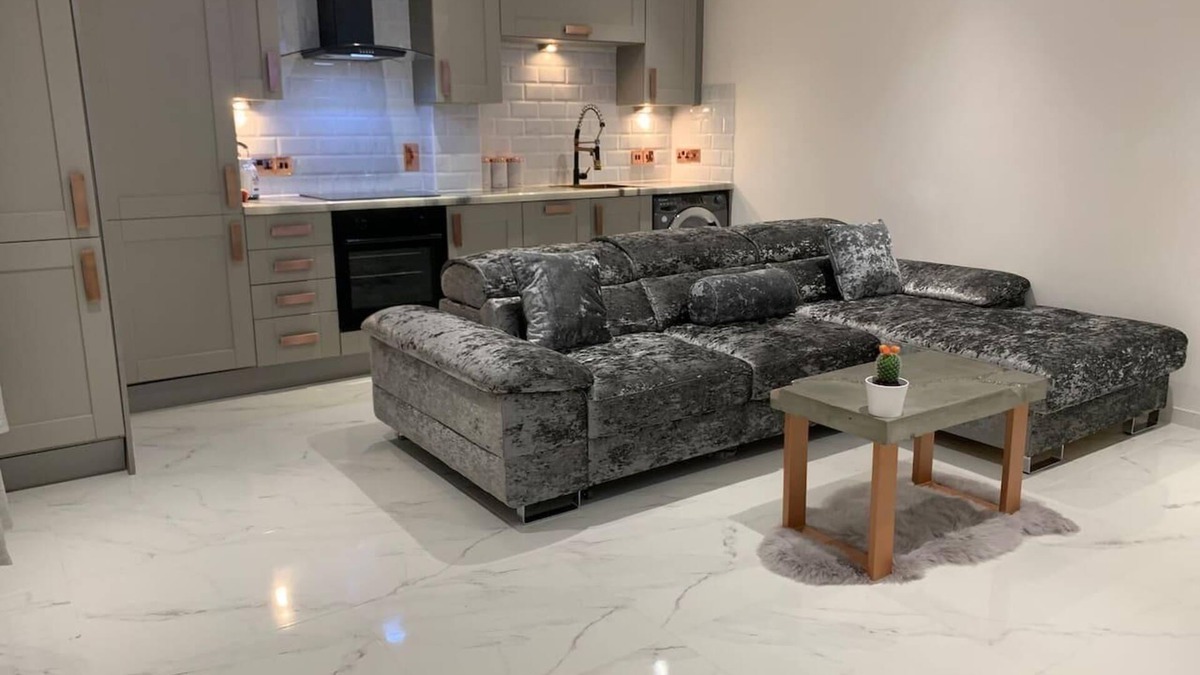 Bury St Edmunds Apartment | Lavish, The Marble Apartment