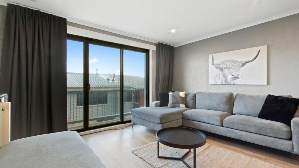 Hotham Heights Apartment | Lawlers 29