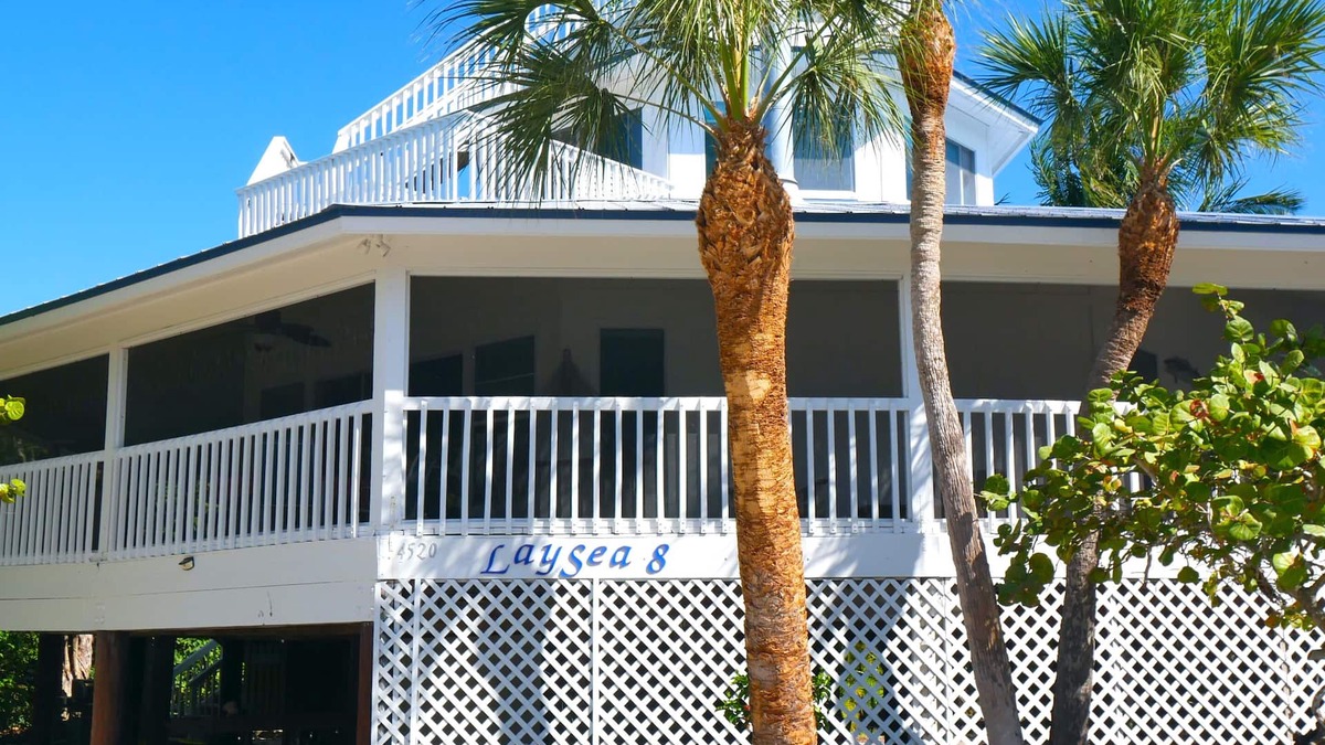 North Captiva House | LaySea 8 - Across from Nature Preserve and steps to the best beach!