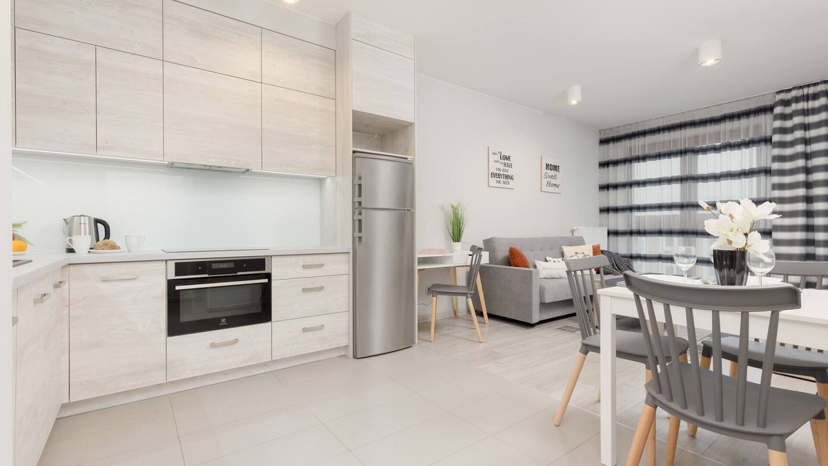 Bemowo Apartment | Lazurowa Street | Warsaw | Parking & Balcony